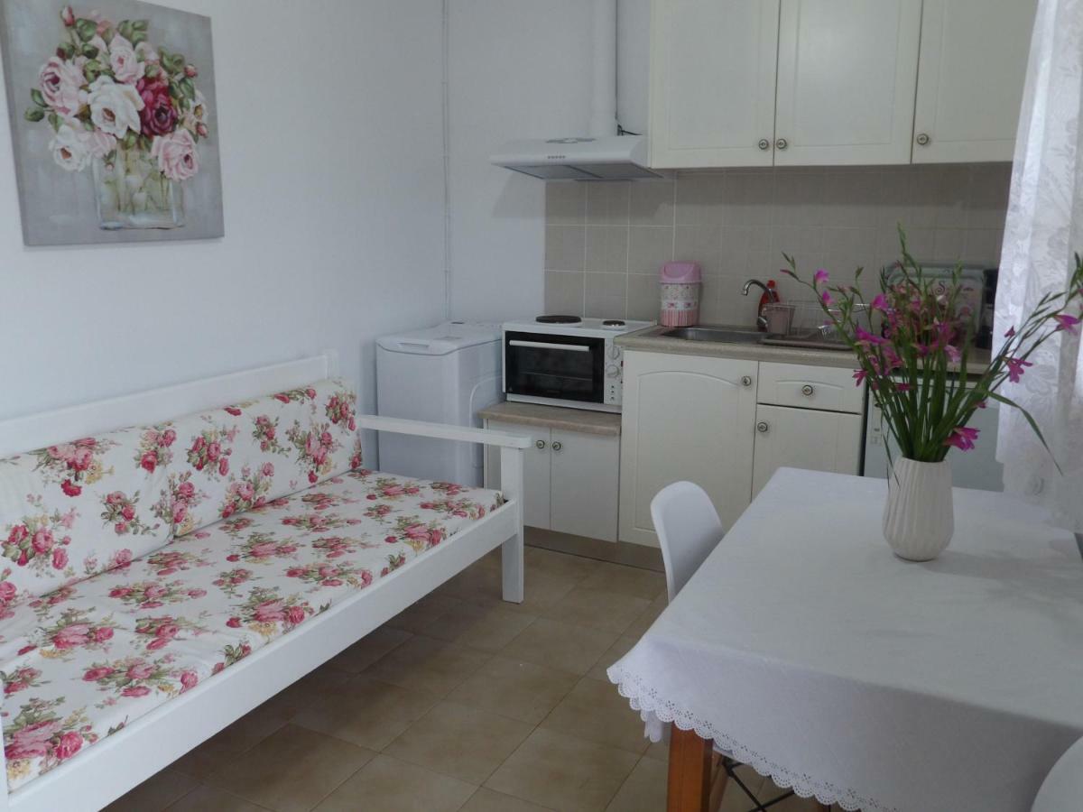 Teo 3 Apartment Goúvai Luaran gambar